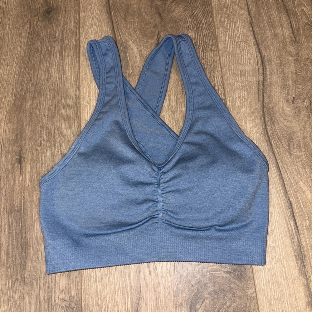 Alphalete sports bra